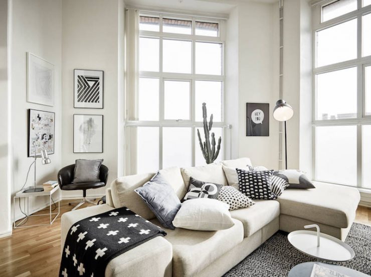 déco-salon-scandinave-blanc-noir-sans-couleur-tissus-ameublement