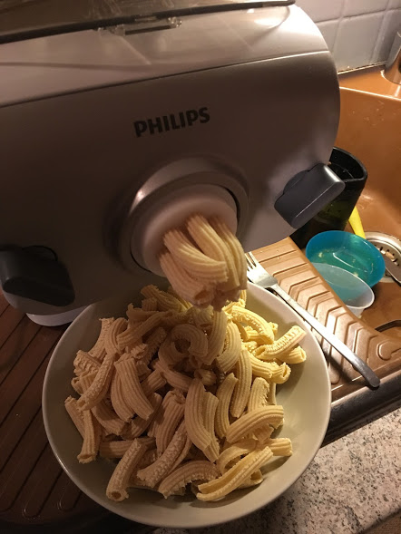 Découverte de la machine à pâtes : le pasta maker de Philips, une petite merveille