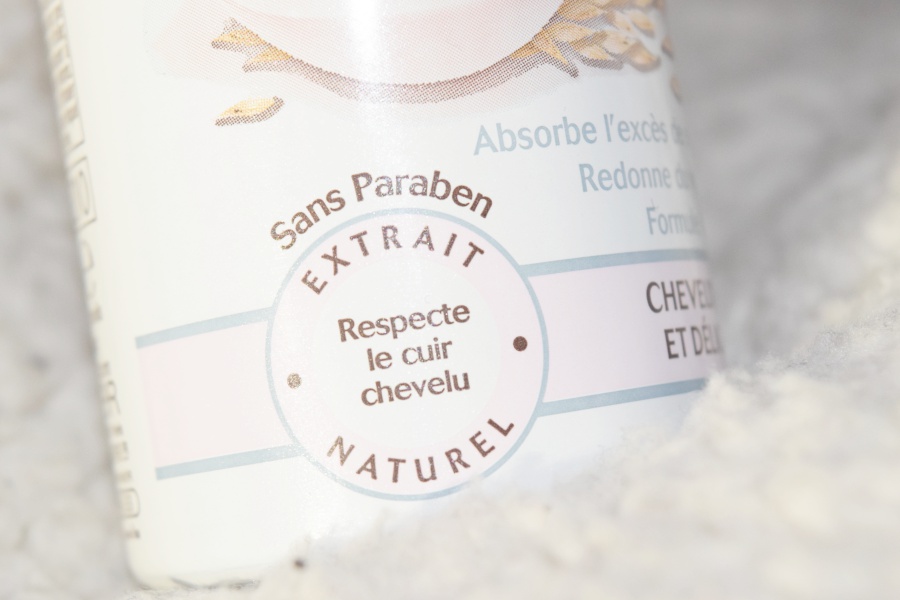 Le shampoing sec Délicatesse d'Avoine d'Ultra Doux de la marque Garnier