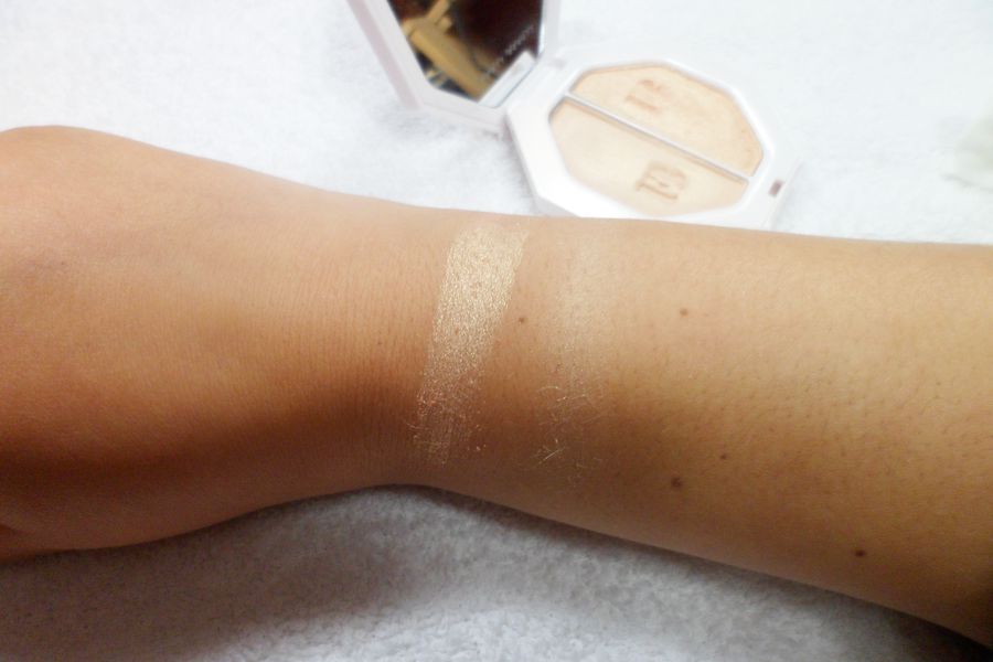 Swatch de l'highlighter de la marque Fenty Beauty par Rihanna