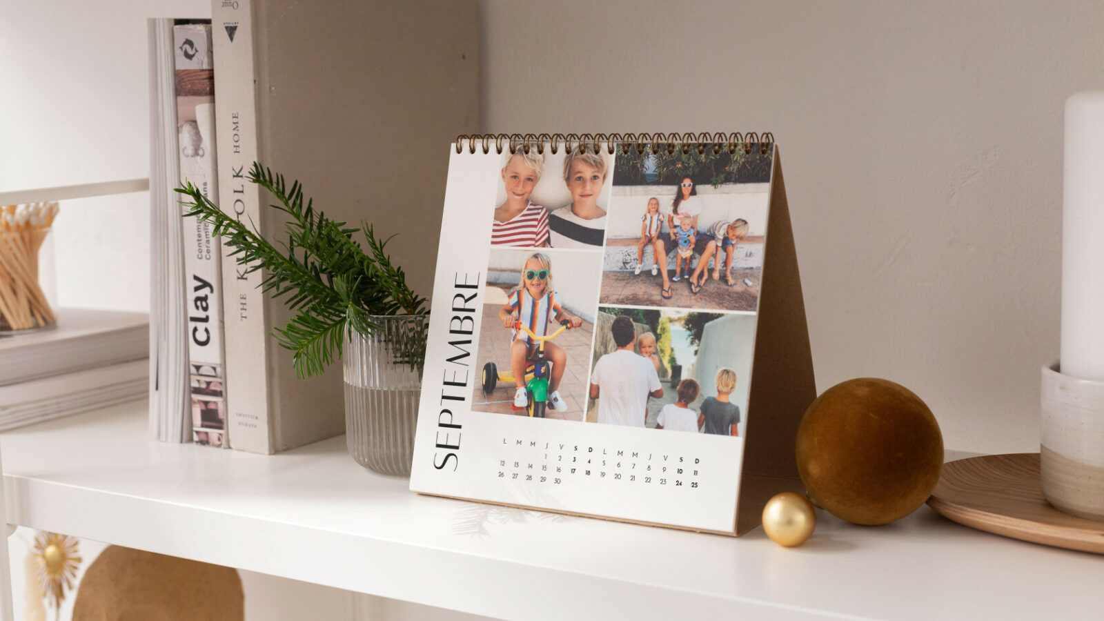 Le calendrier photo de bureau format chevalet de chez Rosemood